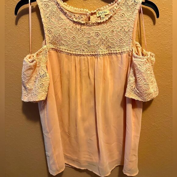 Lily White pink and white lace blouse - Picture 1 of 10